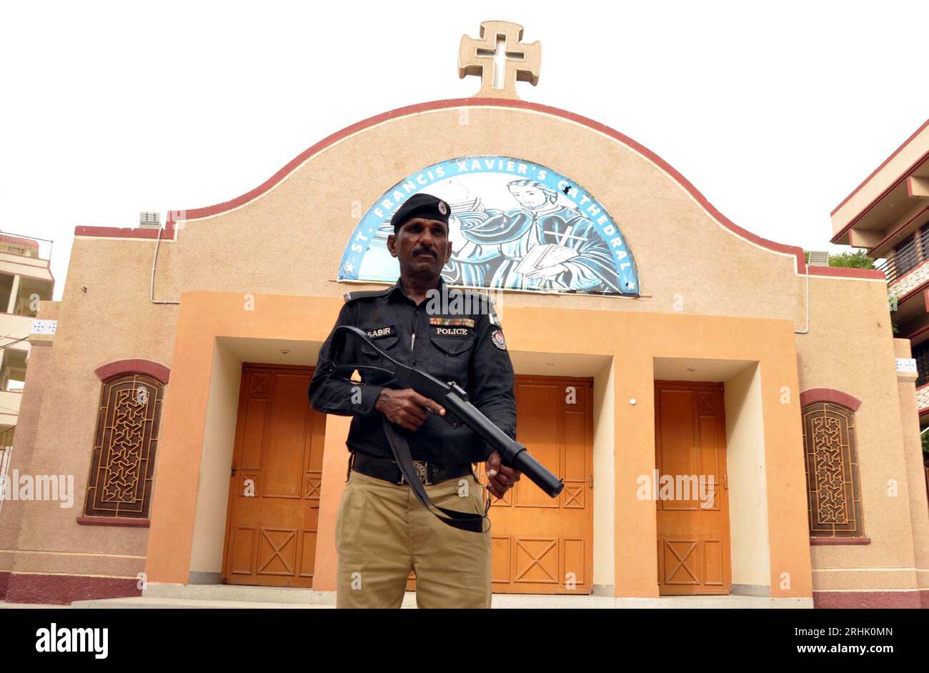Hyderabad, Pakistan, August 17, 2023. Police officials are standing high alert to avoid untoward incident as security has been tightened after attack on churches in Jaranwala, outside Church in Hyderabad on Thursday, August 17, 2023. Stock Photo