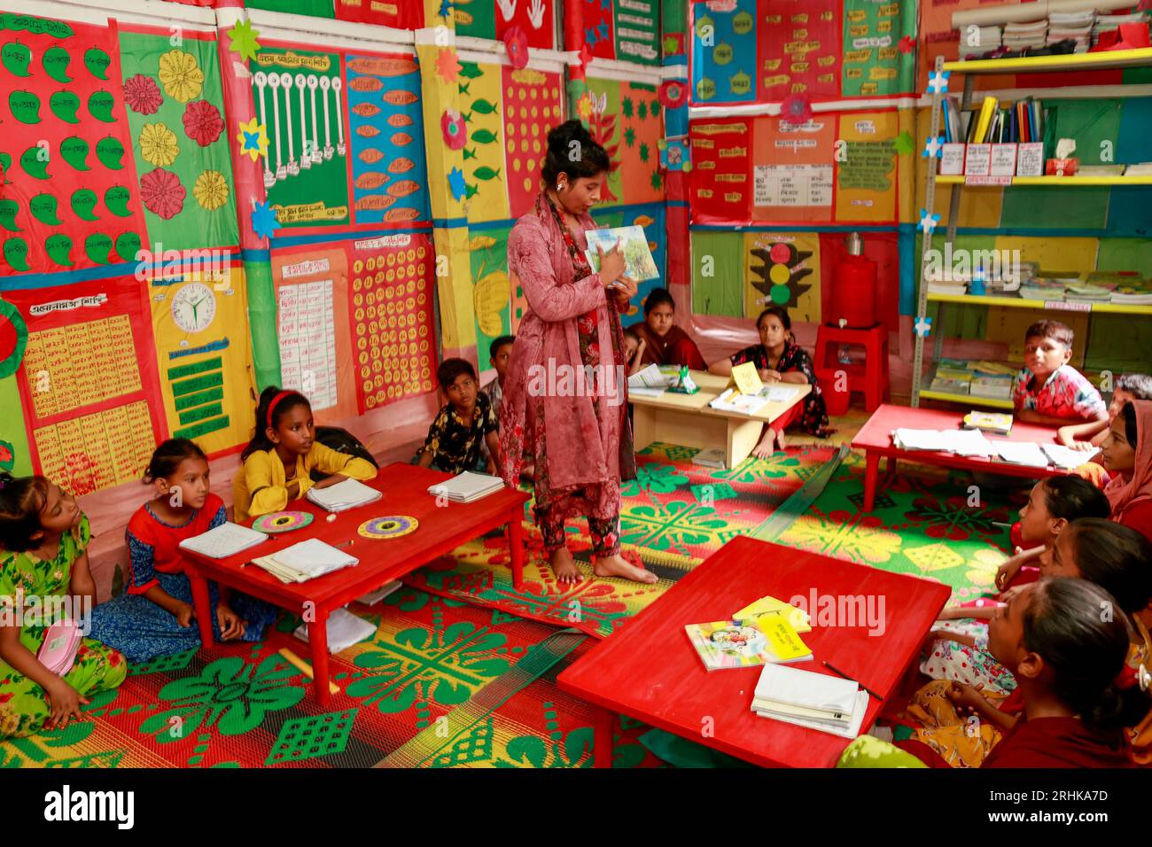Dhaka, Bangladesh. 17th Aug, 2023. Bangladeshi students attend at a