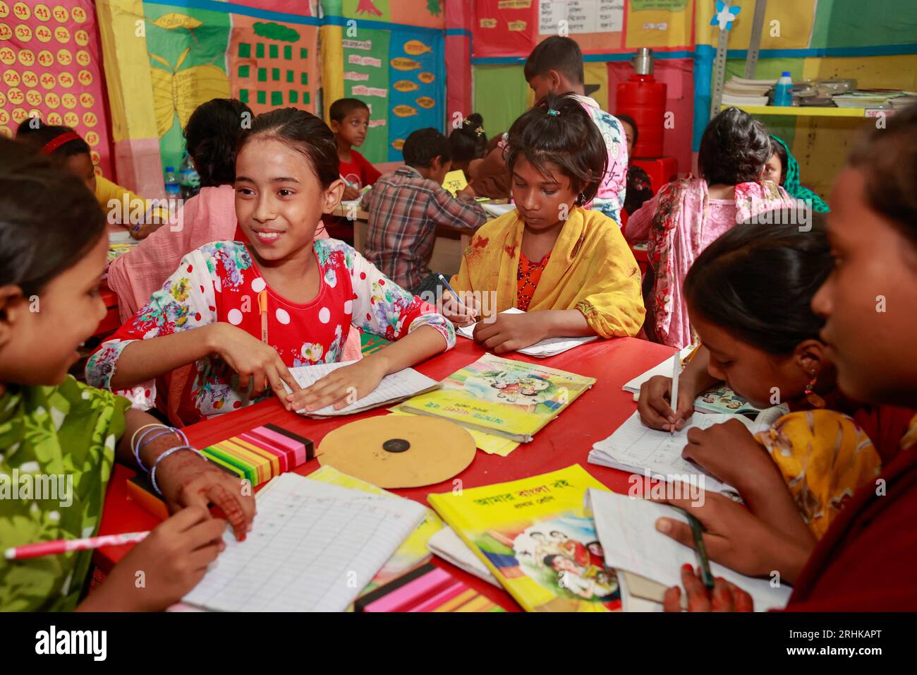 Dhaka, Bangladesh. 17th Aug, 2023. Bangladeshi students attend at a