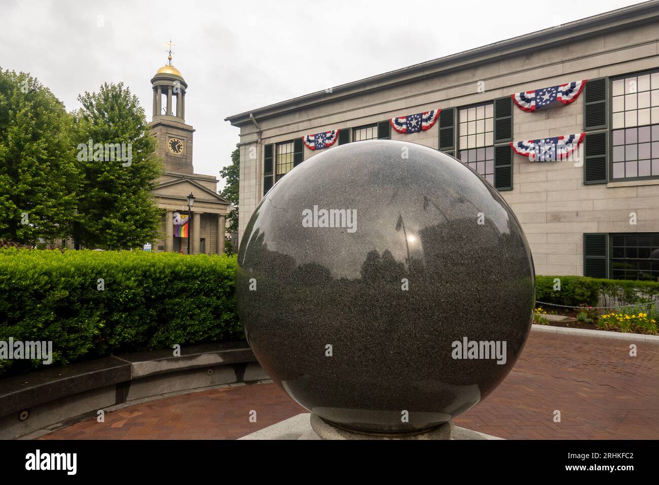 United First Parish Church, Church of the Presidents and city hall in Quincy MA Stock Photo