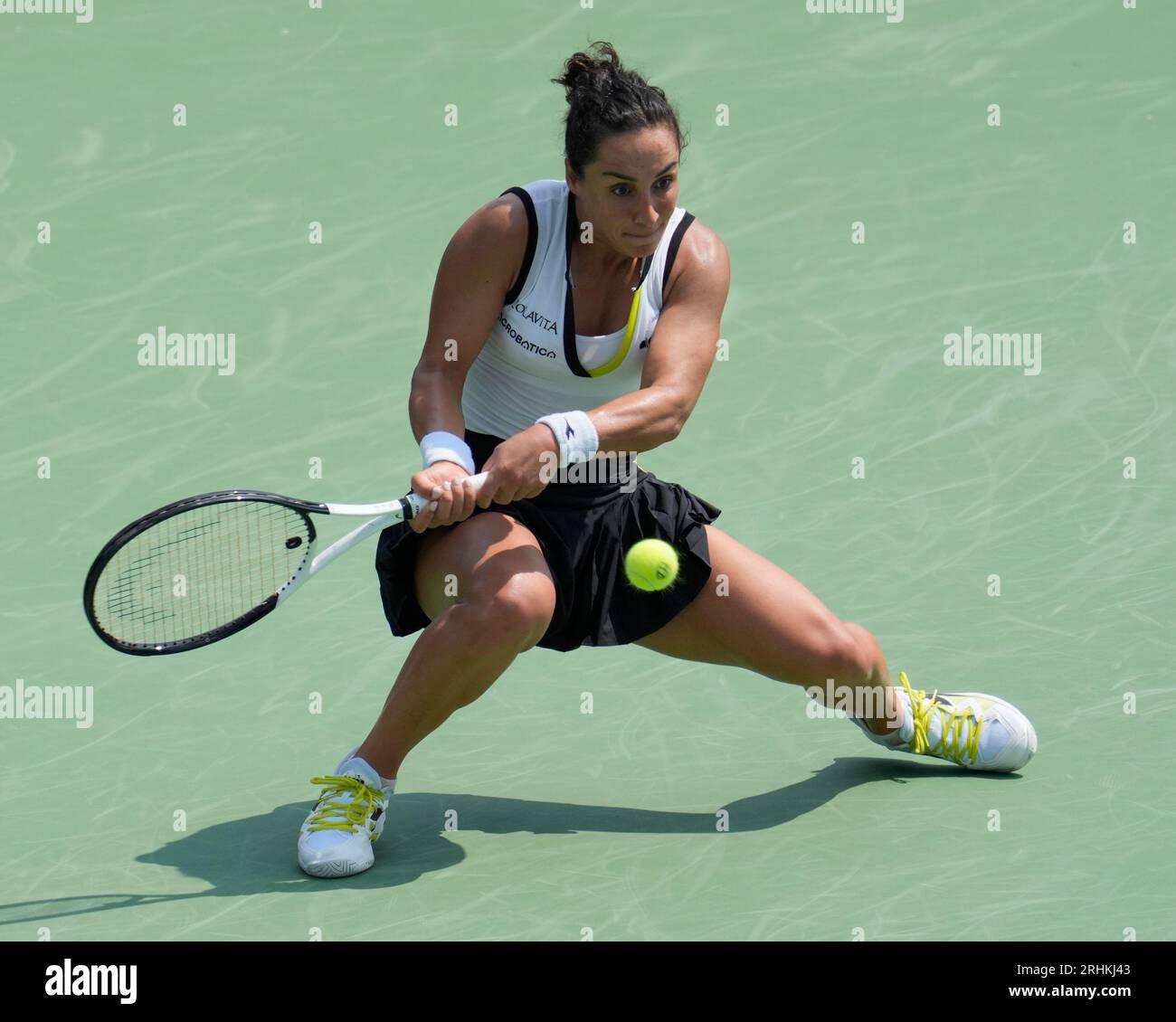 August 15, 2023: Martina Trevisan (ITA) loses to Jessica Pegula (USA), 6-7, 6-2, 6-3 at the Western & Southern Open being played at Lindner Family Tennis Center in Mason, Ohio, {USA} © Leslie Billman/Tennisclix/Cal Sport Media Stock Photo