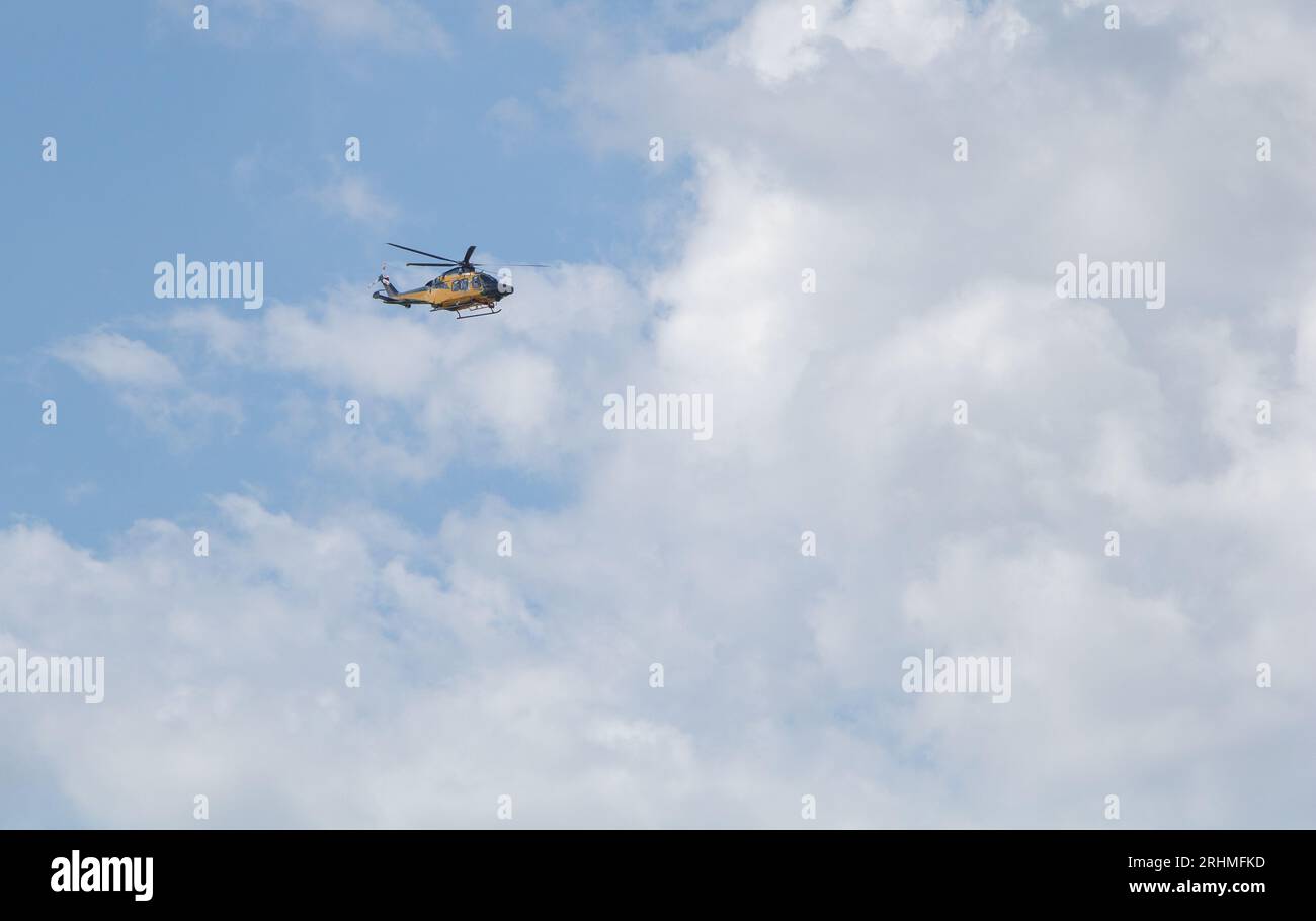 Helicopter in sunny weather hi-res stock photography and images - Alamy