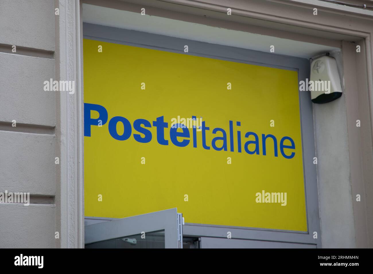 Poste italiane logo hires stock photography and images Alamy