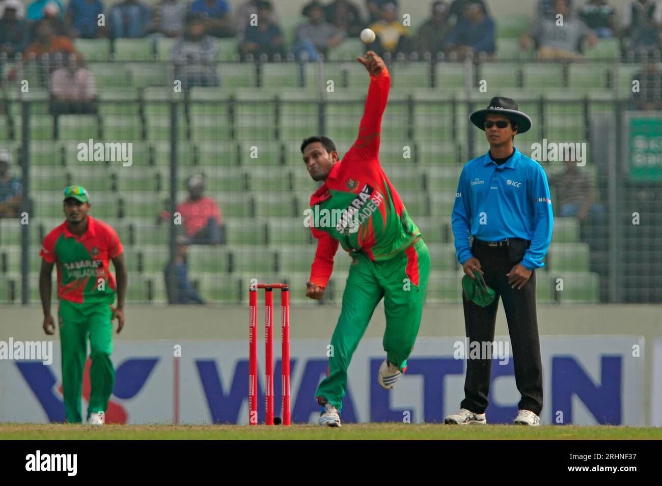 Bangladesh-Zimbabwe One Day International (ODI) match at the Sher-e-Bangla National Cricket Stadium, Mirpur, Dhaka, Bangladesh. Bangladesh won by 5 wi Stock Photo