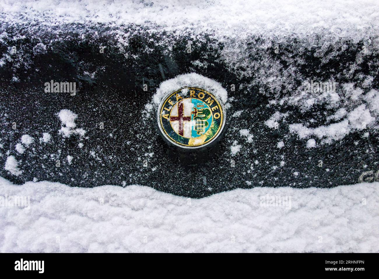 Alfa front grill hi-res stock photography and images - Alamy