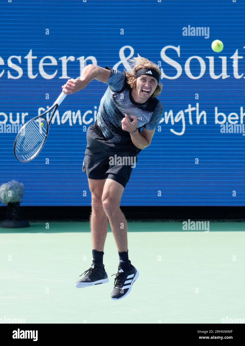 August 16, 2023: Alexander Zverev (GER) defeated Daniil Medvedev (RUS) 6-4, 5-6, 6-4 at the Western & Southern Open being played at Lindner Family Tennis Center in Mason, Ohio. © Leslie Billman/Tennisclix/CSM Stock Photo