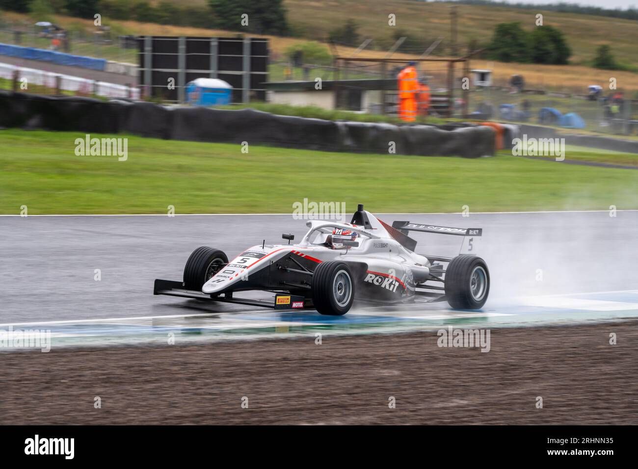 British F4 William MACINTYRE #5 Hitech Pulse-Eight at Knockhill Racing ...