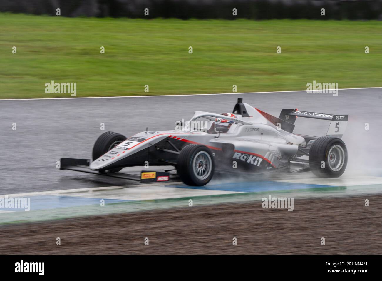 British F4 William MACINTYRE #5 Hitech Pulse-Eight at Knockhill Racing ...