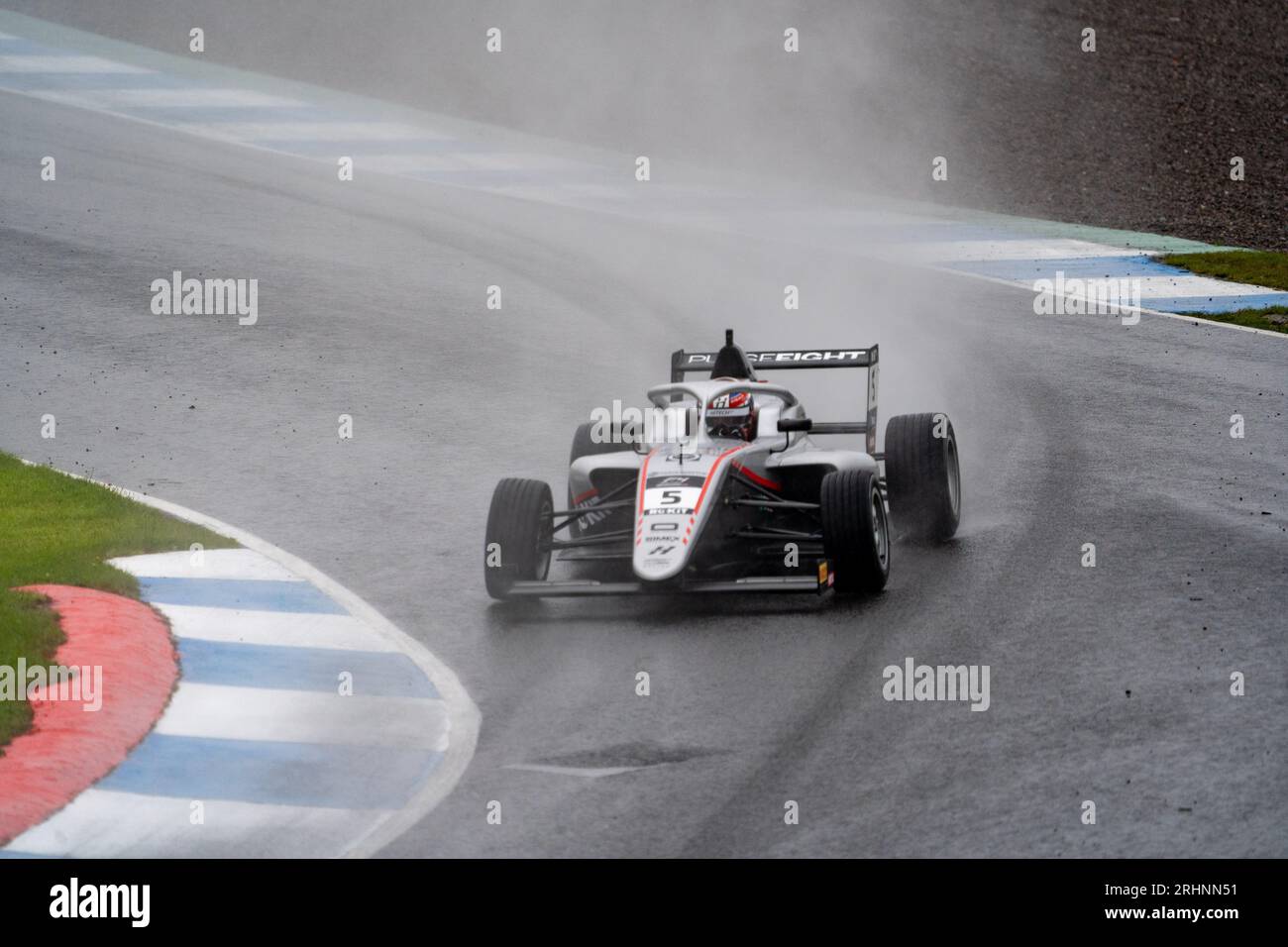 British F4 William MACINTYRE #5 Hitech Pulse-Eight at Knockhill Racing ...