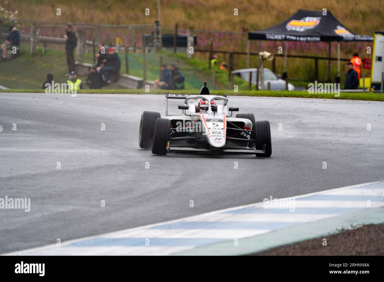 British F4 William MACINTYRE #5 Hitech Pulse-Eight at Knockhill Racing ...