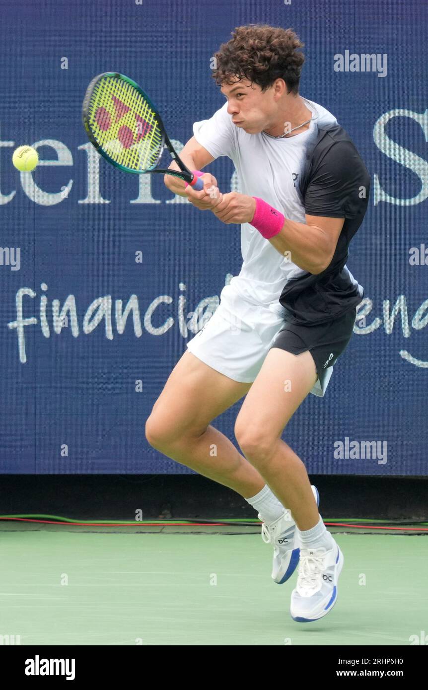 Ben shelton family hi-res stock photography and images - Alamy