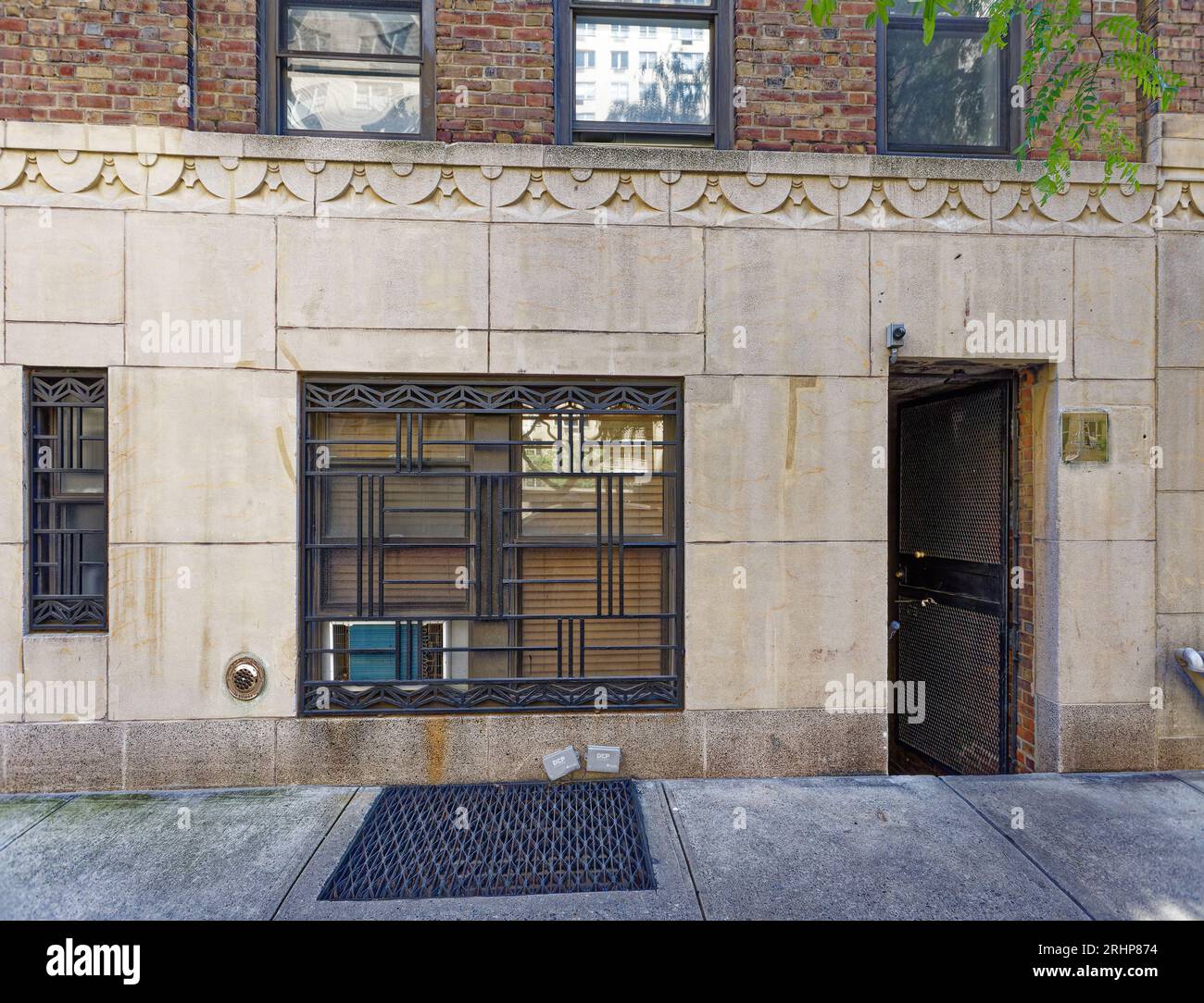 414 East 52nd Street is one of six Emery Rothdesigned apartment