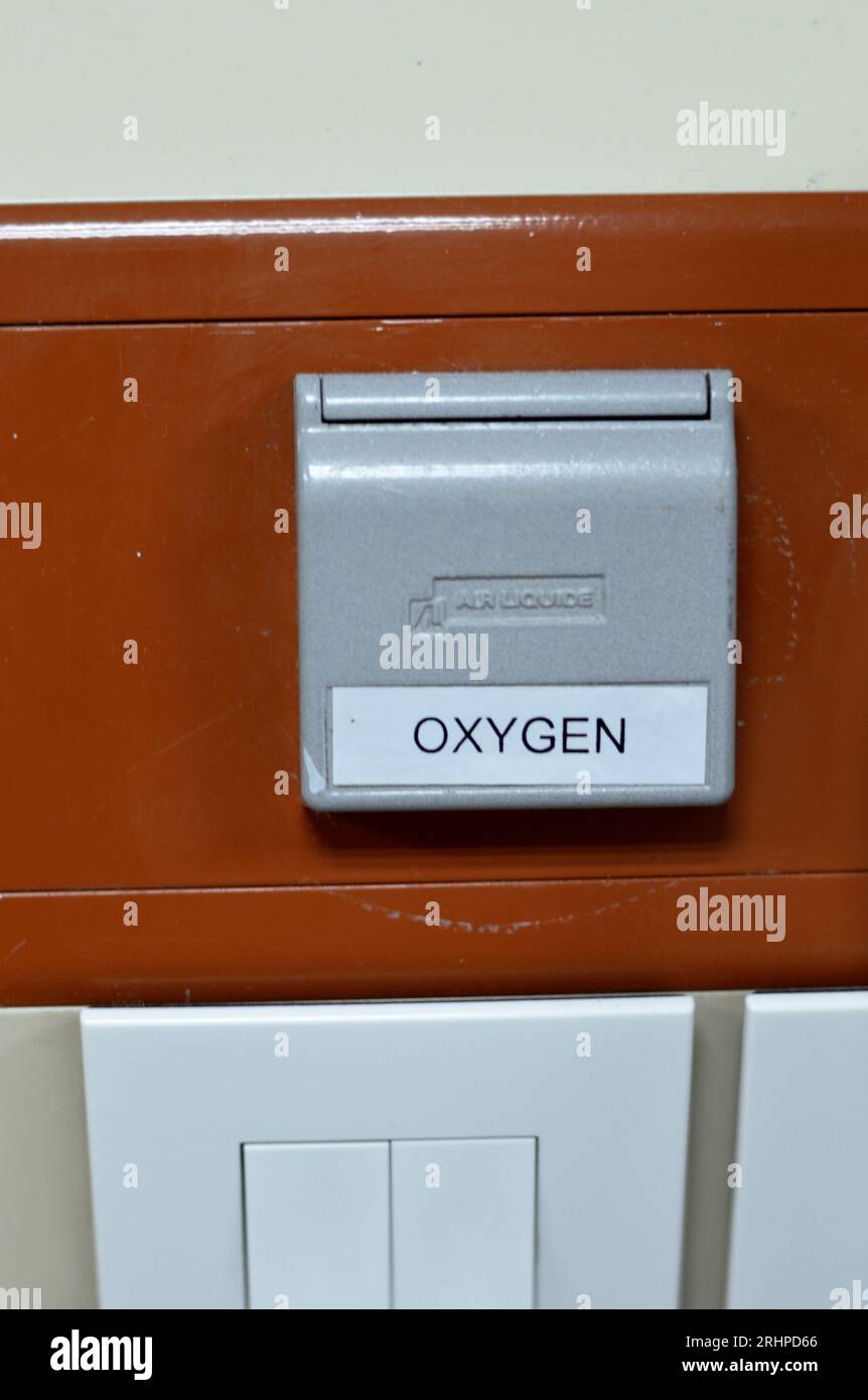 Oxygen medical gas outlet, central line for hospitals and emergency, oxygen port, vacuum plug at