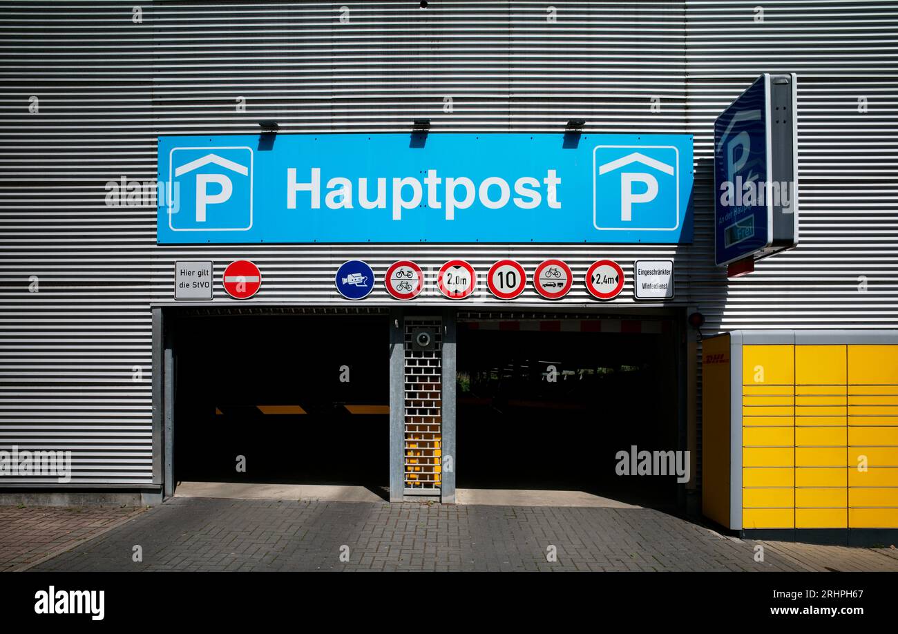Entrance and exit parking garage main post office, Weimar, Thuringia