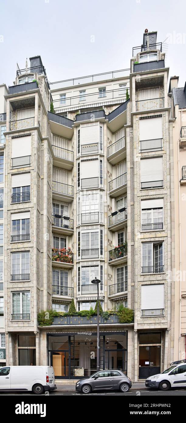 An apartment building in Paris, an important early work by the