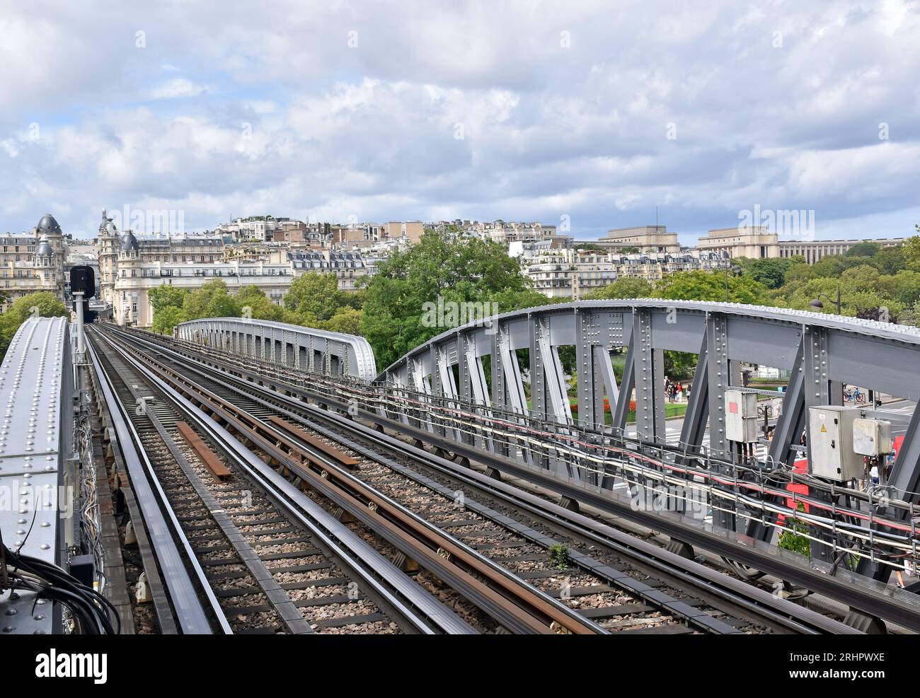 View from Bir Hakeim station, elevated Metro Line 6 crossing the Seine on two levels Pont de Bir Hakeim, to Passy station & into the Passy hillside Stock Photo