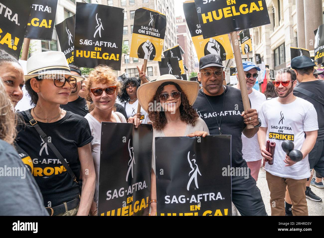 New York, USA. 18th Aug, 2023. Julianna Margulies, Susan Sarandon