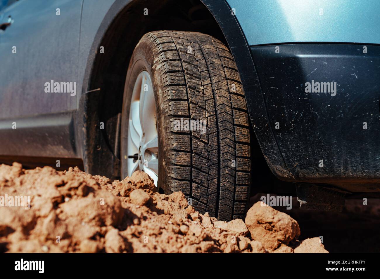 Tire Over Large Rocks Wheel the tyre hi-res stock photography and images - Alamy
