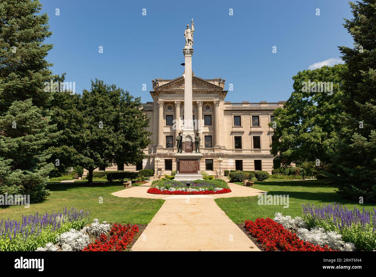 Exterior of the DeKalb County Courthouse in Sycamore, Illinois, USA