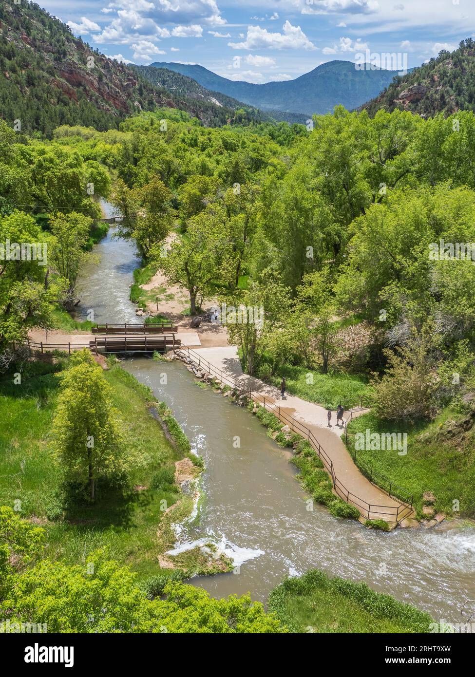 Looking down from above the falls, Coyote Trail, Rifle Falls State Park