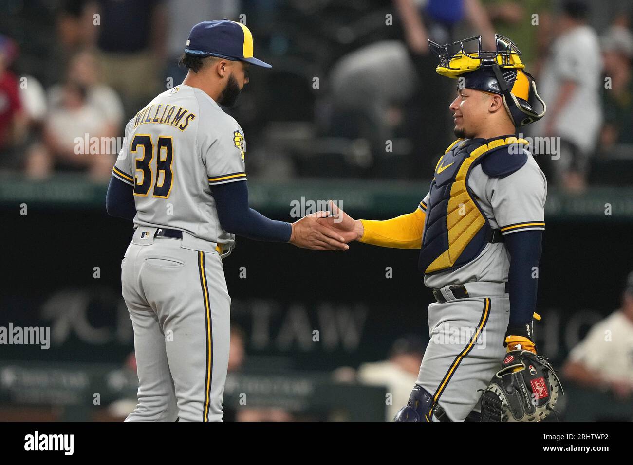 Milwaukee Brewers catcher William Contreras, left, congratulates