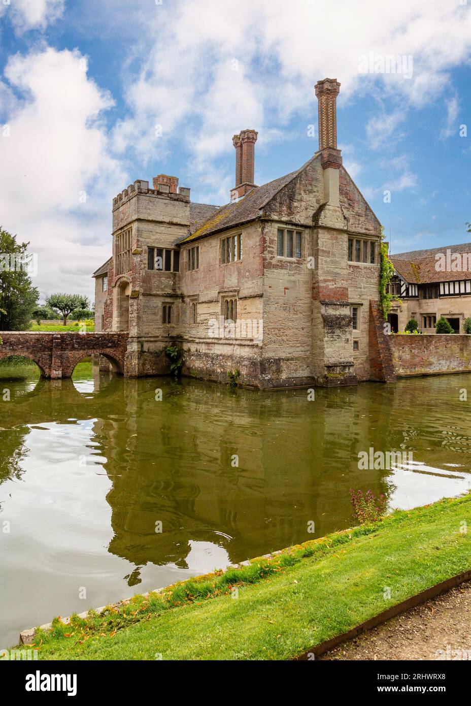 Manor house gardens hi-res stock photography and images - Alamy