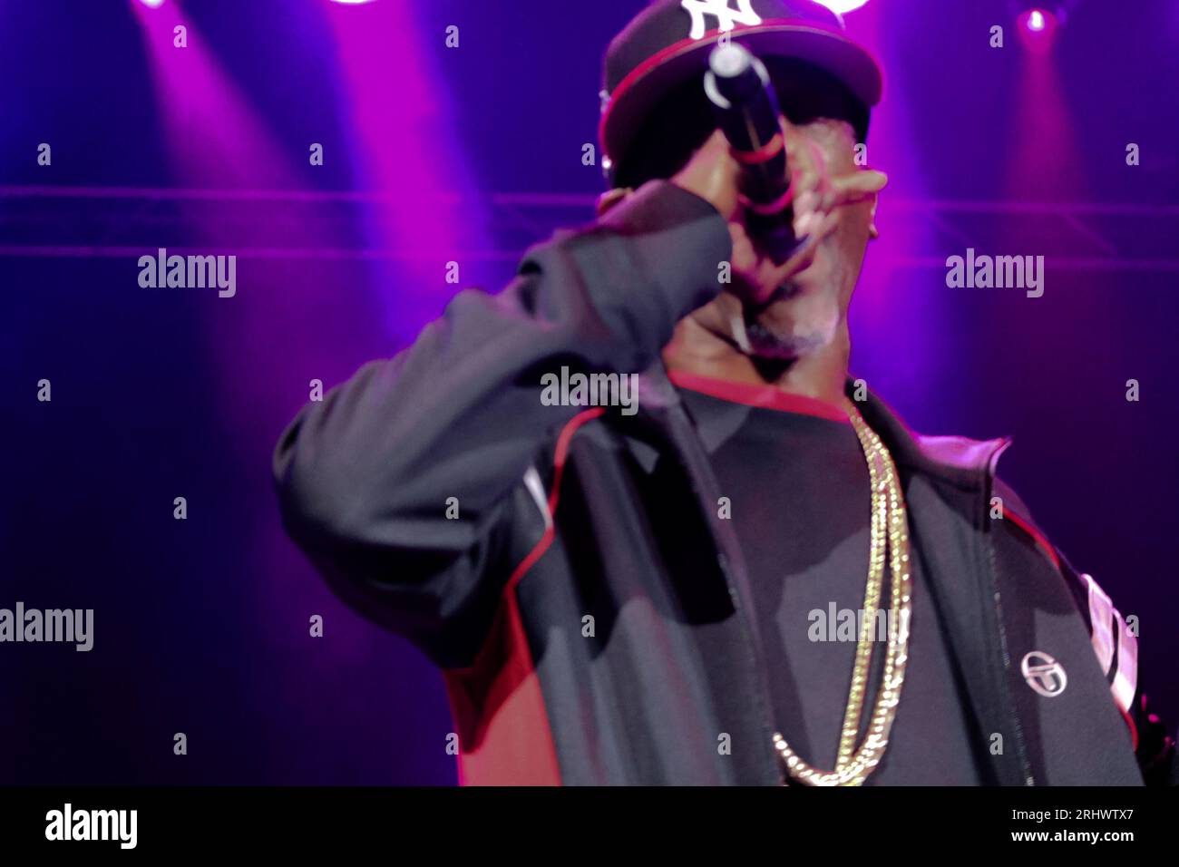 T Mic Rapper Masters Of The Mic Hip-hop 50 Tour In Rochester, NY Stock Photo - Alamy