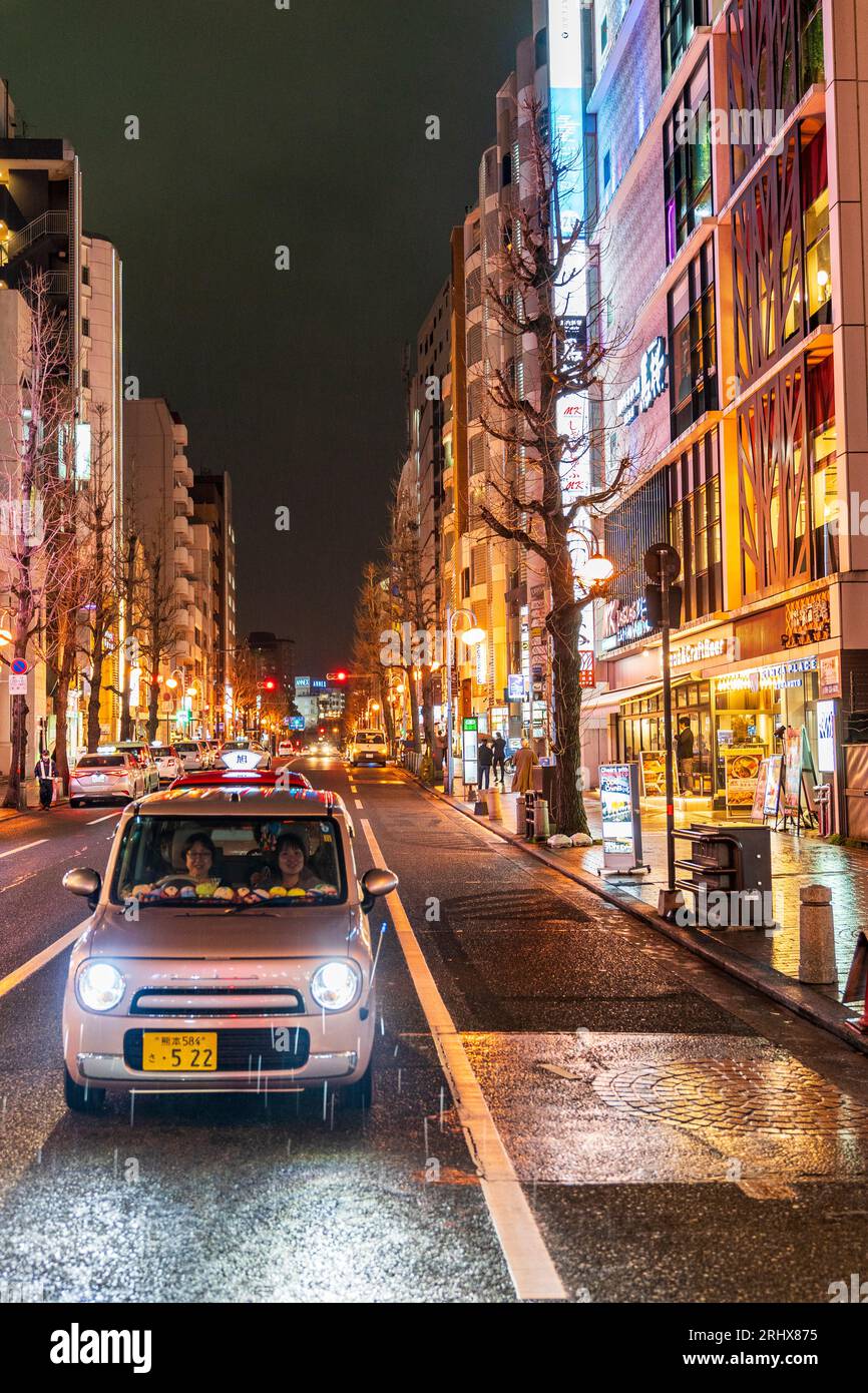 Louis vuitton ginza tokyo hi-res stock photography and images - Alamy