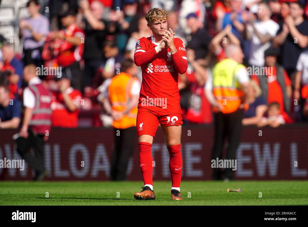 Harvey elliott of liverpool applauds for the fans hi-res stock ...