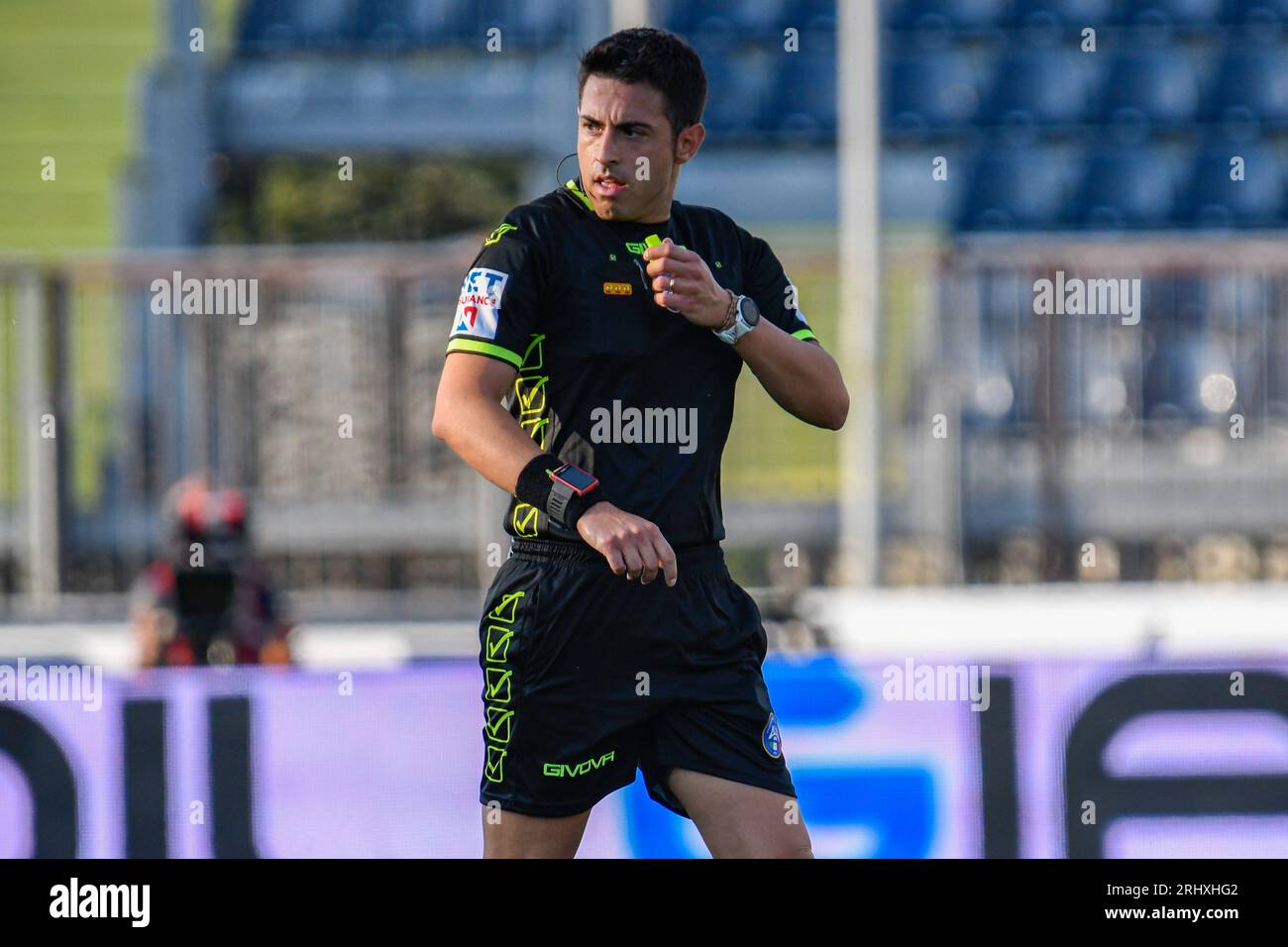 Genoa, Italy. 18th Dec, 2022. The Referee of the match Simone Sozza to  Seregno during Genoa CFC vs Frosinone Calcio, Italian soccer Serie B match  in Genoa, Italy, December 18 2022 Credit