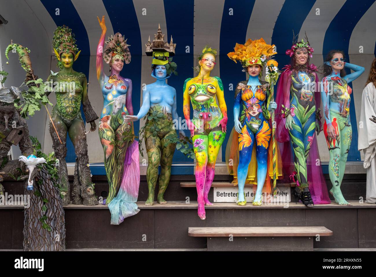 Heringsdorf, Germany. 19th Aug, 2023. Models presents their body painted by  body painting artists at the Bodypainting Festival in the seaside resort on  the island of Usedom. Above all, patience is required