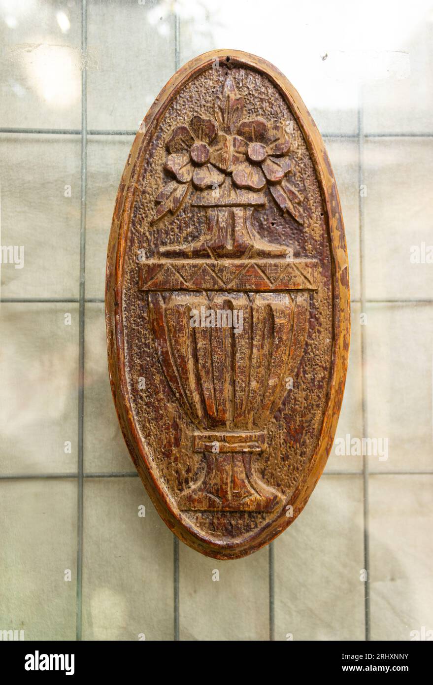 Traditional emblem design hi-res stock photography and images - Alamy