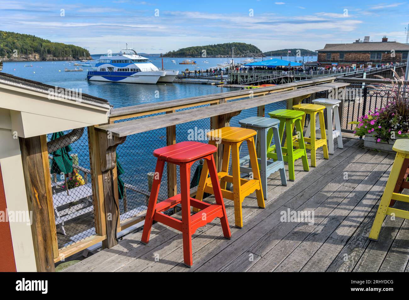 Seaside Resort - A sunny Autumn morning view of a quiet waterfront resting area at shore of Frenchman Bay. Bar Harbor, Mount Desert Island, Maine, USA. Stock Photo