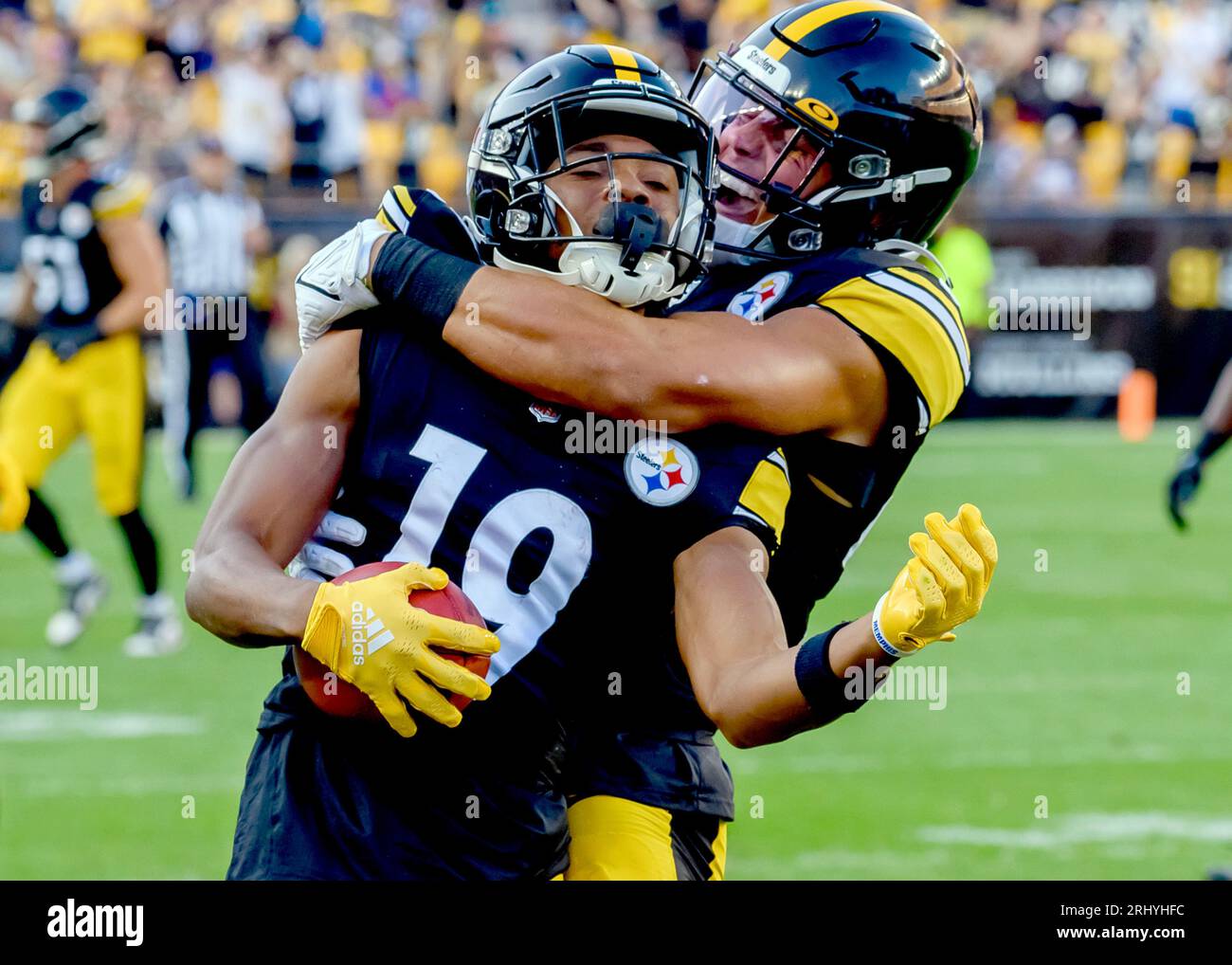 Pittsburgh, United States. 19th Aug, 2023. Pittsburgh Steelers wide receiver Calvin Austin III (19) celebrates his 54 yard punt return with Pittsburgh Steelers safety Miles Killebrew (28) in the first quarter against the Buffalo Bill on Saturday, August 19, 2023 in Pittsburgh. Photo by Archie Carpenter/UPI Credit: UPI/Alamy Live News Stock Photo