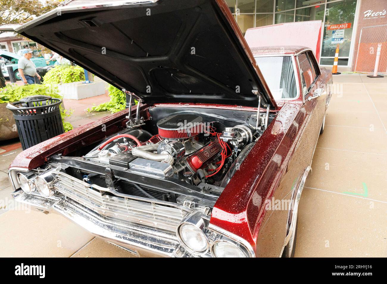 Classic car show bodies and engines Stock Photo - Alamy