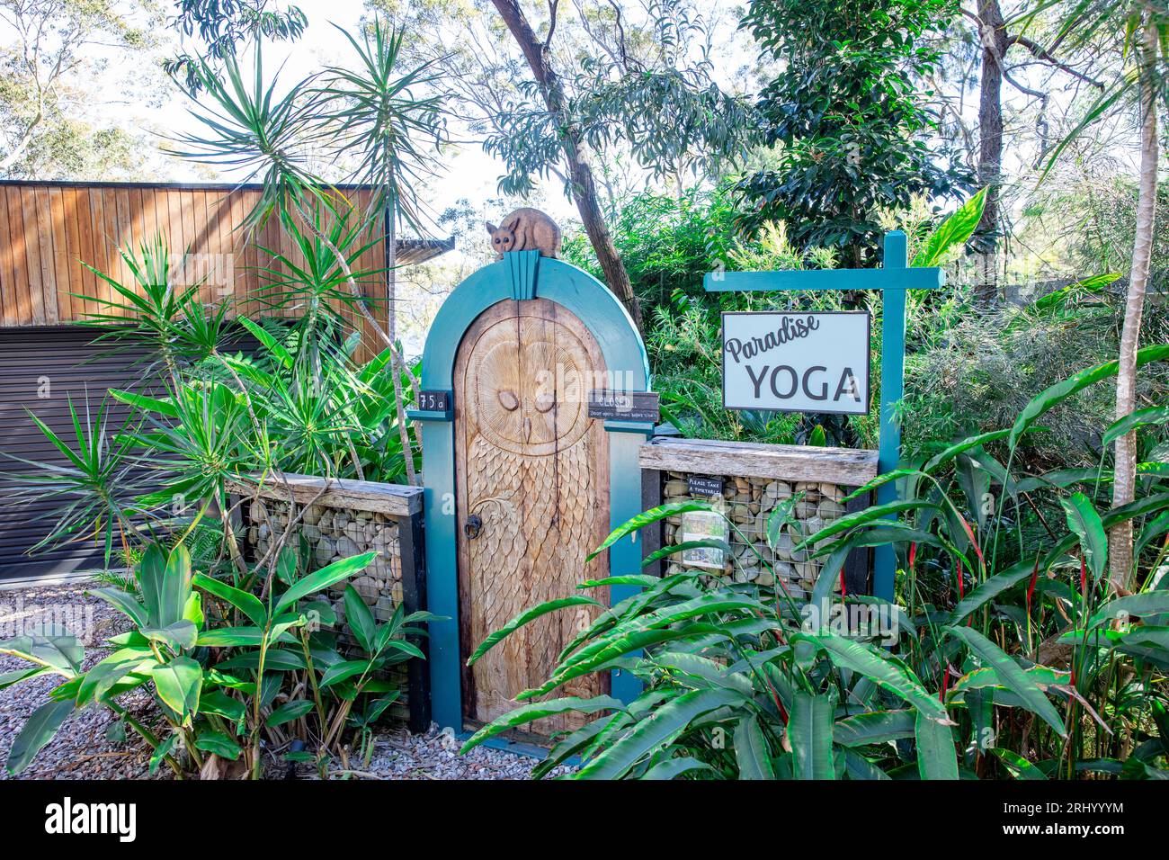 Yoga classes at a private home small business sin Avalon Beach, Sydney