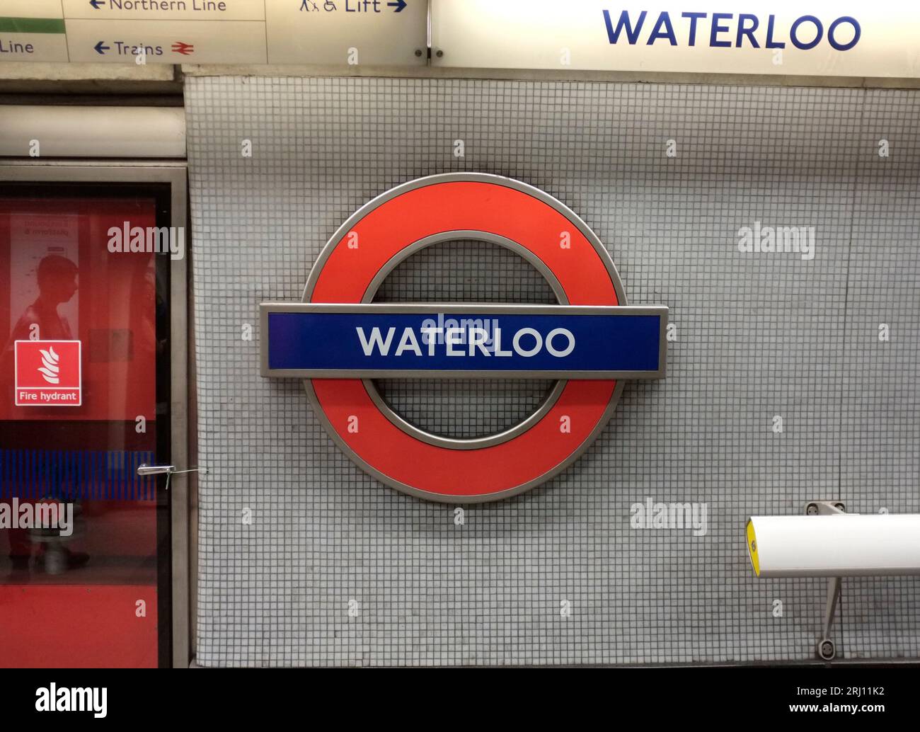 Waterloo tube station sign at the platform Stock Photo Alamy