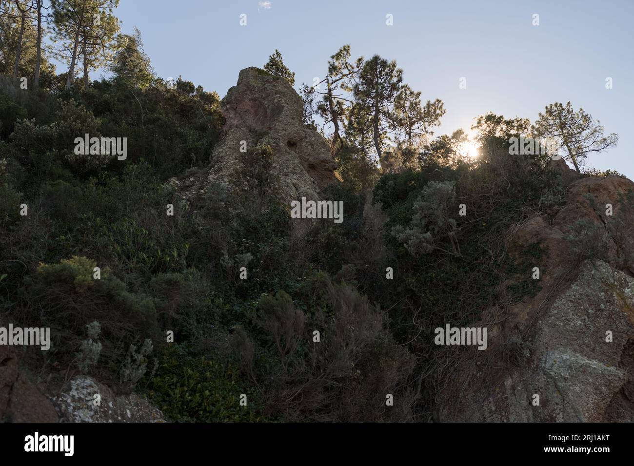 Sun hitting rocks hi-res stock photography and images - Alamy