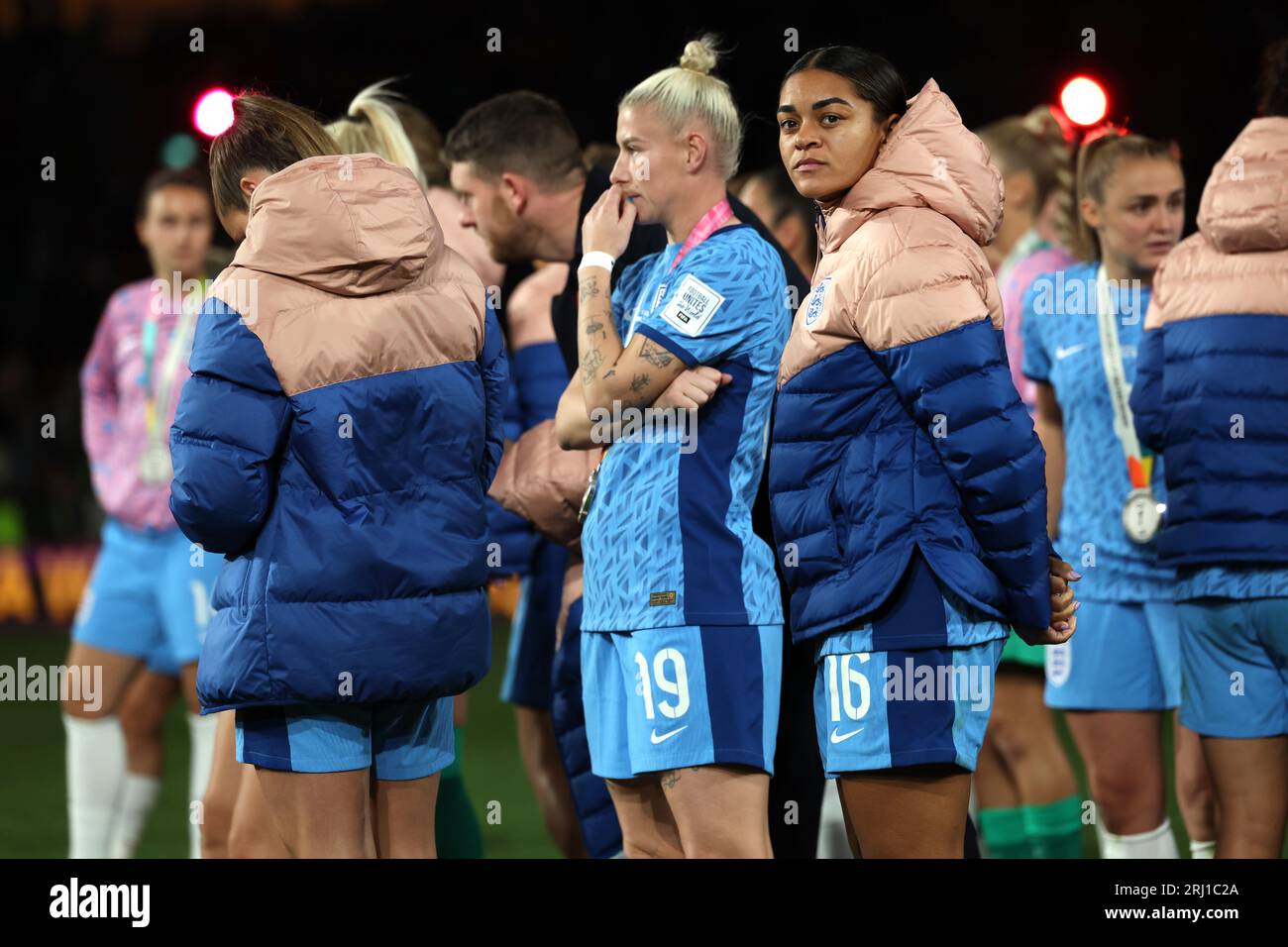 England's Jess Carter looks dejected after the FIFA Women's World Cup final match at Stadium Australia, Sydney. Picture date: Sunday August 20, 2023. Stock Photo