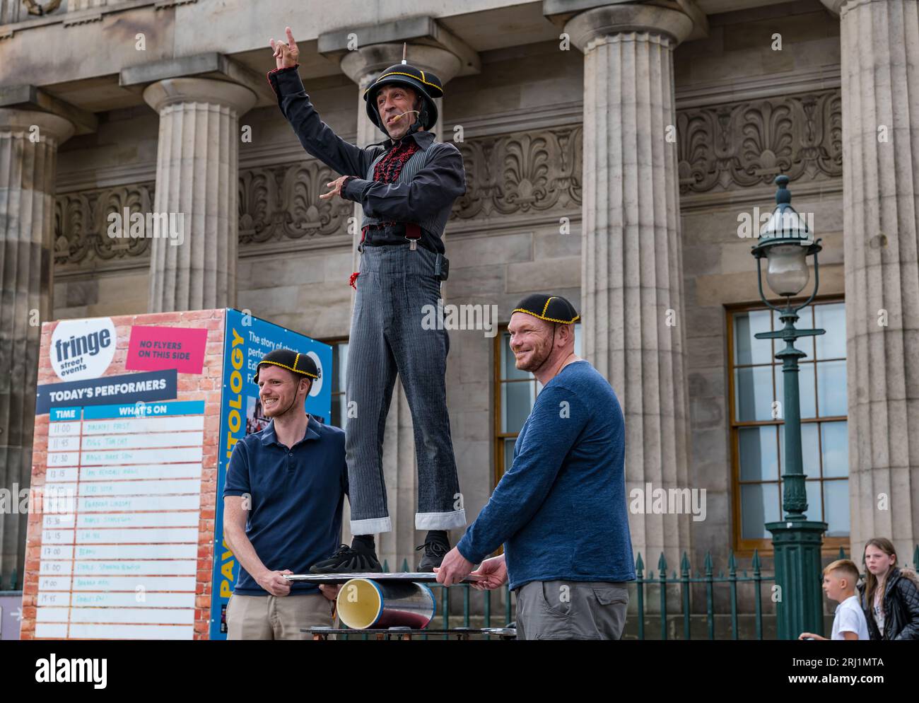 Edinburgh, Scotland, UK, 20th August 2023. Street performers at Fringe a Spanish street