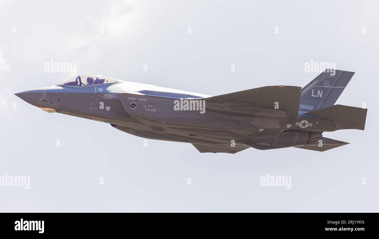 A F-35A Stealth fighter assigned to the 495th Fighter Squadron nicknamed the Valkyries takes off from RAF Lakenheath in Suffolk to embark on a trainin Stock Photo