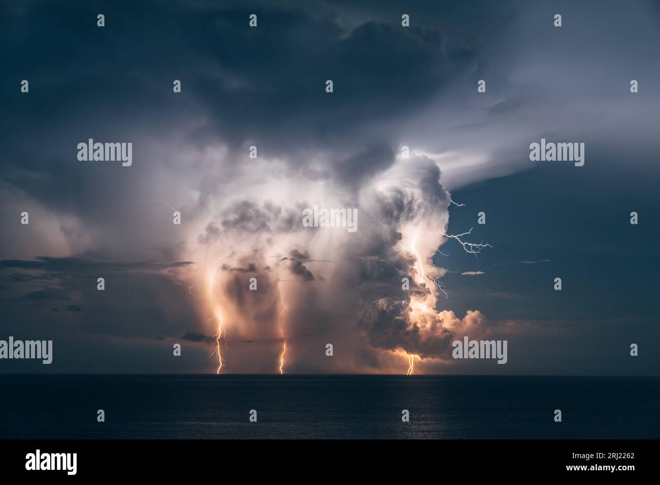 Huge lightning bolt hi-res stock photography and images - Alamy