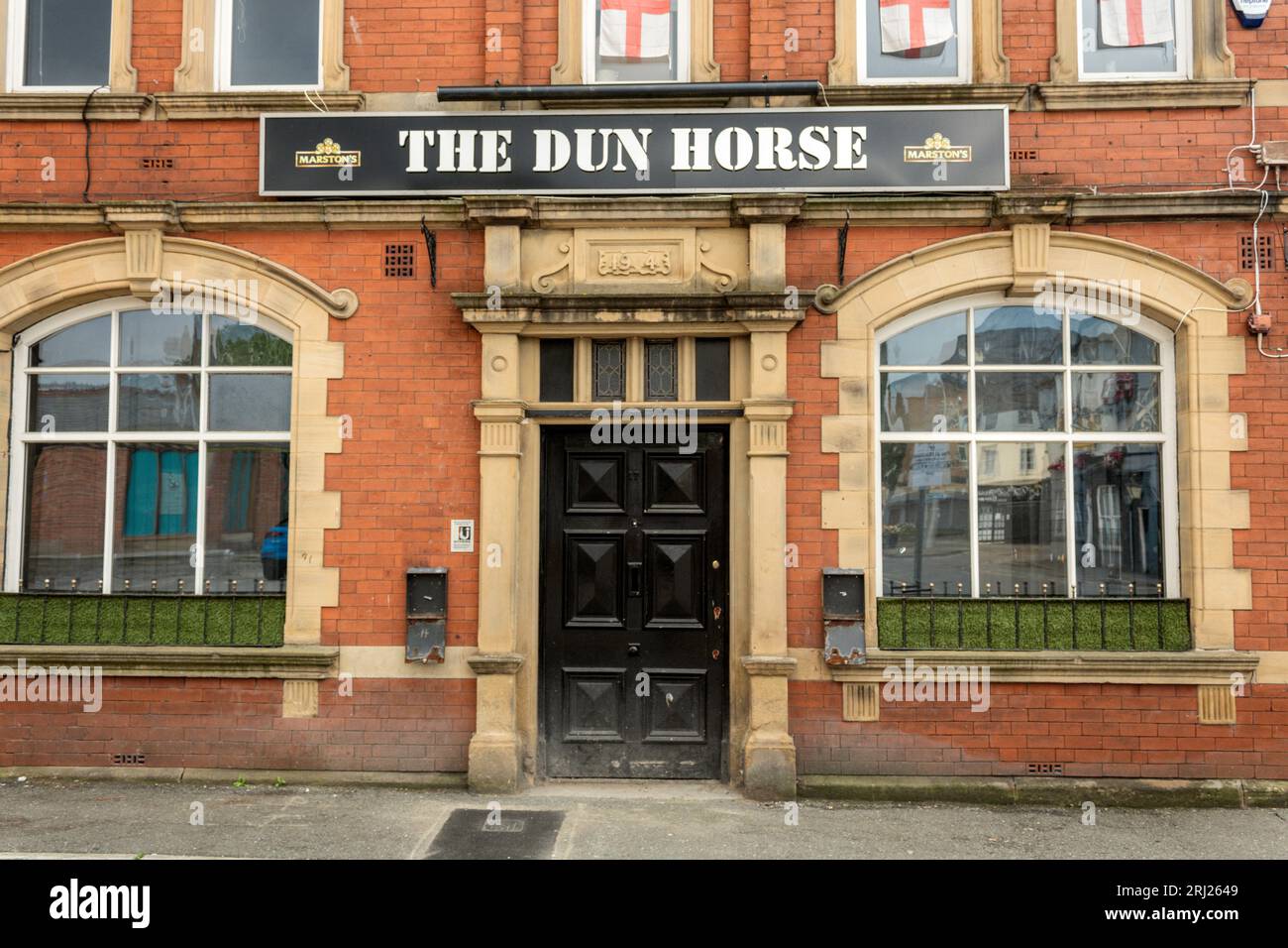 The Dun Horse, Market Street Lane, Blackburn. A former Matthew Brown pub now closed. Stock Photo