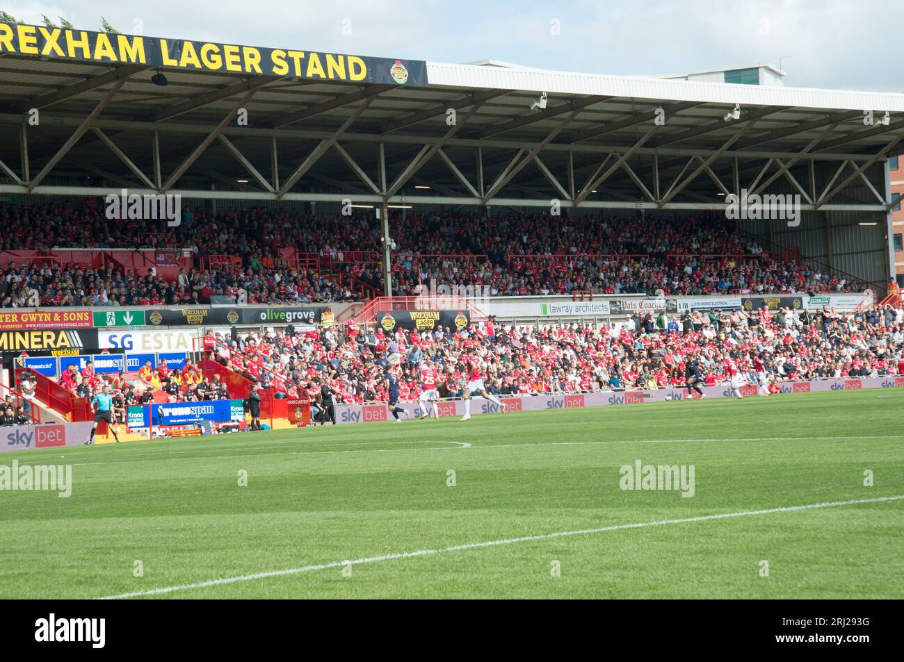 Wrexham AFC v Swindon Town played at Wrexham 90 mins of action ending  5 all draw (Terry Scott / SPP) Stock Photo