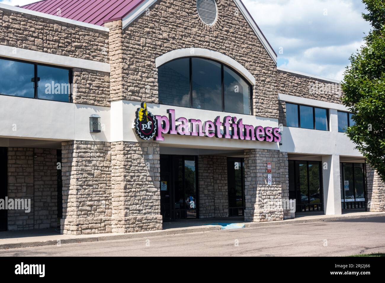 Fitness store front in Dayton, Ohio, USA Stock Photo Alamy