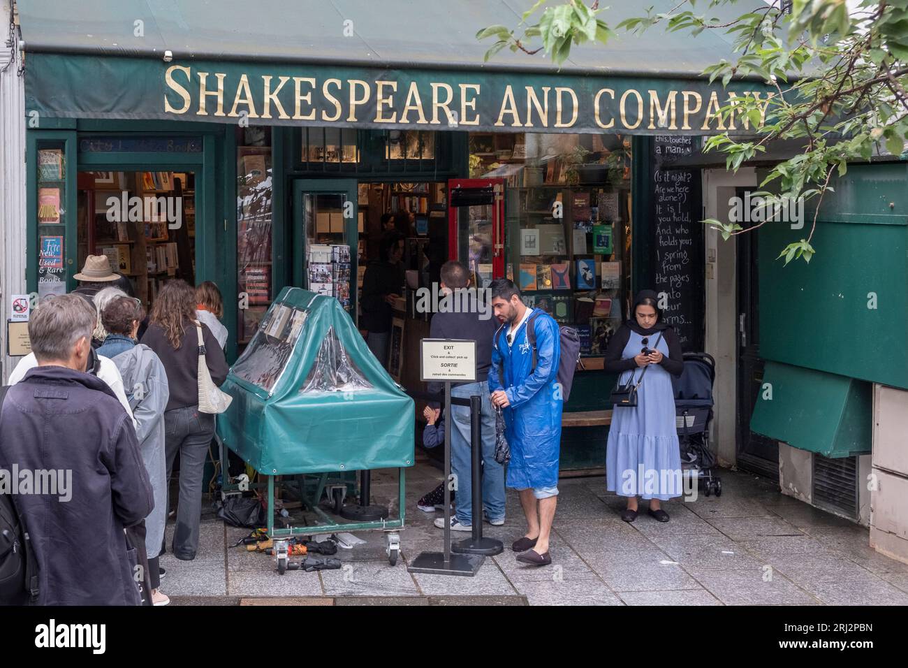 Very famous bookshop in Paris: Shakespeare and Company near Notre Dame Stock Photo
