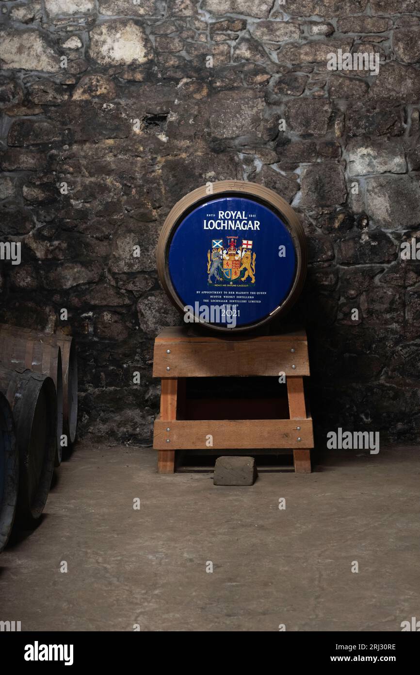 A Whisky Cask Painted with the Scottish Royal Arms to Commemorate the Granting of a Royal Warrant on Display at Royal Lochnagar Distillery Stock Photo