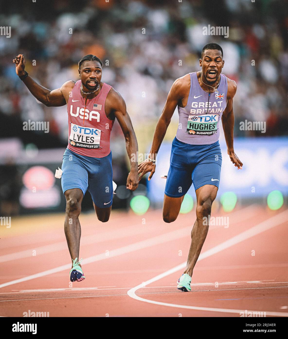 Noah Lyles winning the 100 meters at the 2023 World Athletics ...