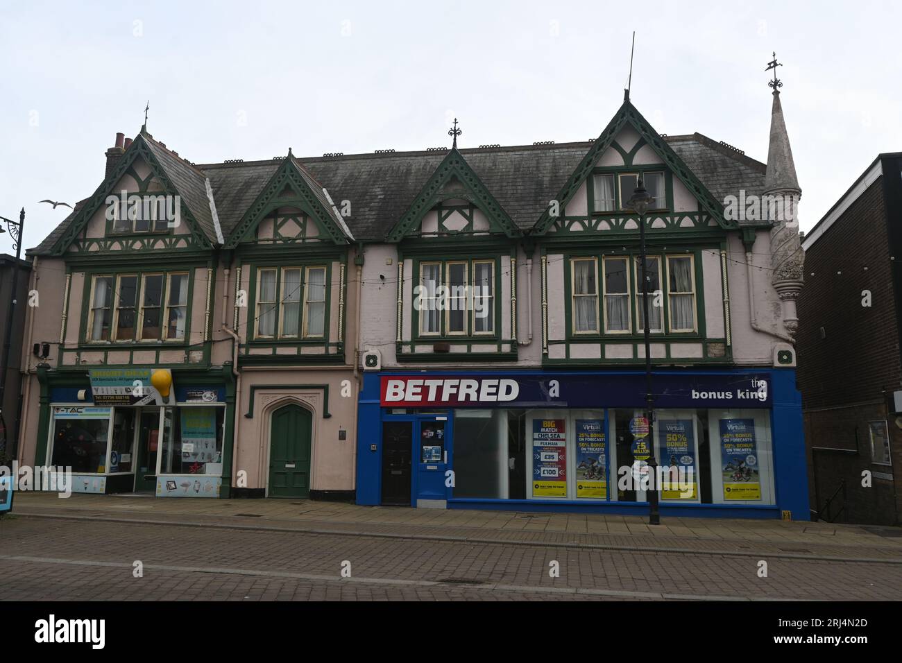 high street shops lowestoft, suffolk Stock Photo Alamy