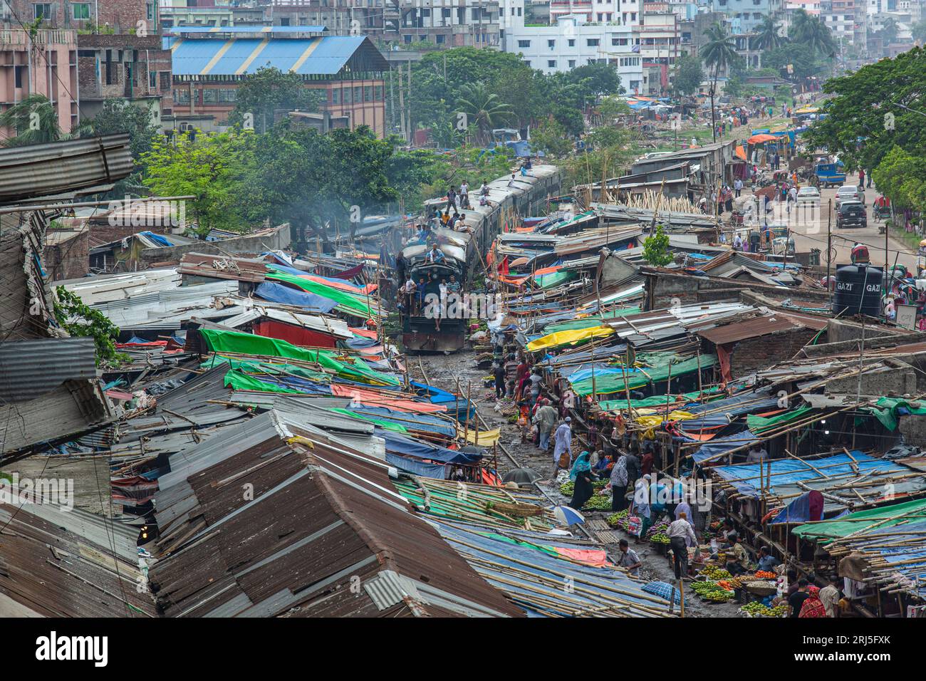 Bangladesh hawkers hires stock photography and images Alamy